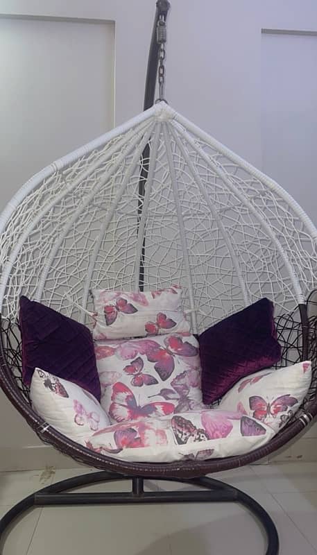 Hanging swing chair 1