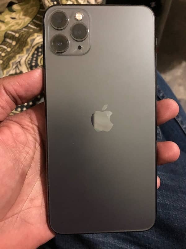 iPhone 11 Pro Max 0