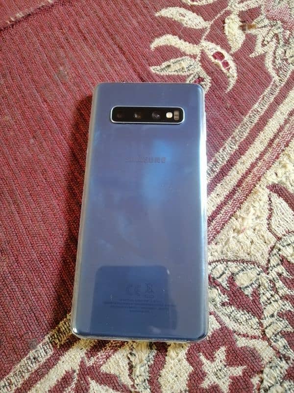 Galaxy S10 dual sim 8/128.1 dot low brightness pe blink karta hy 1