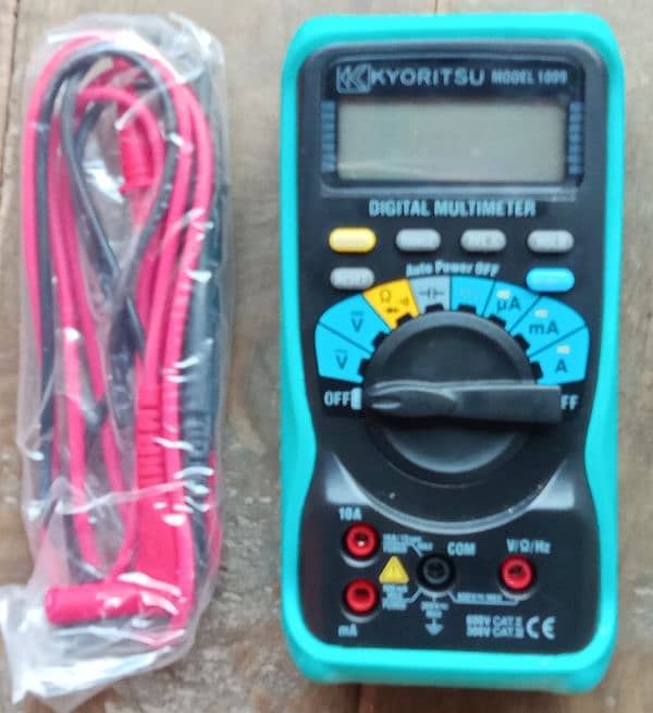 DIGITAL MULTIMETER 4