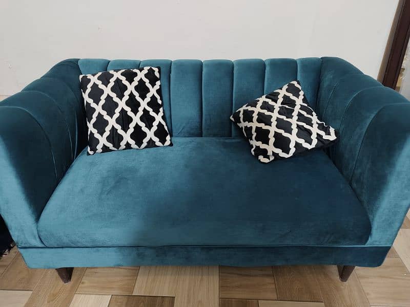 Sea Green Velvet Sofa 0