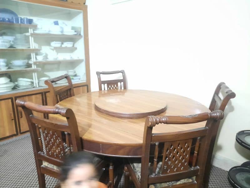 Dinning table with Chairs 3