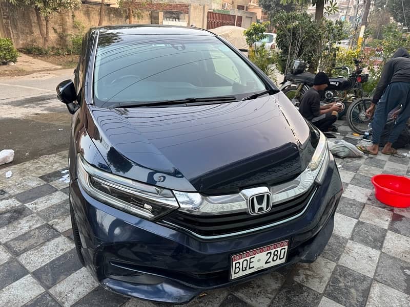 Honda Fit Shuttle 2015 Hybrid 6