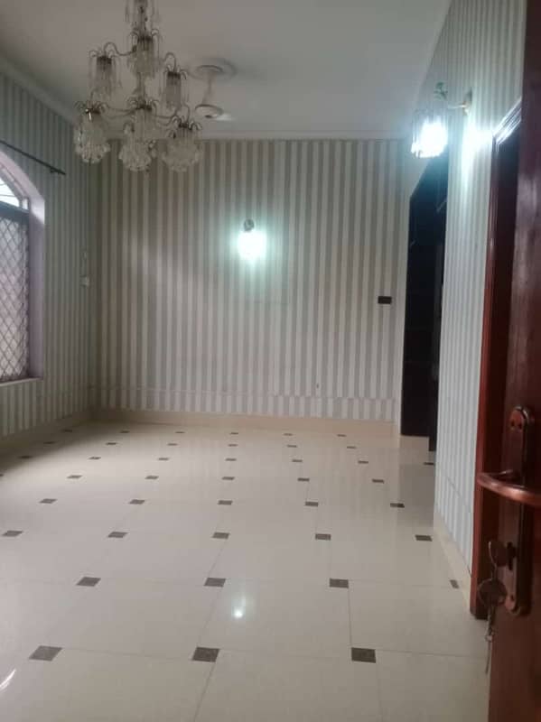 3 MARLA FIRST FLOOR HOT LOCATION NEAR MAIN ROAD 4