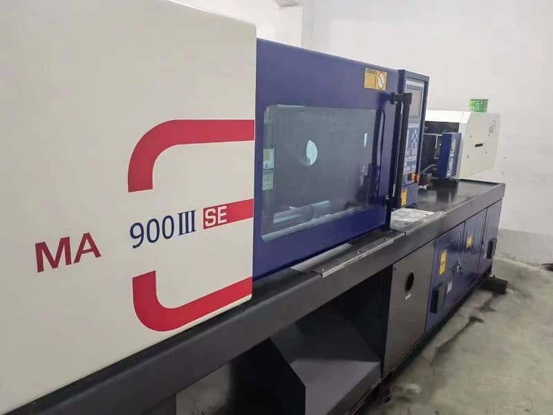 injection moulding machine 0