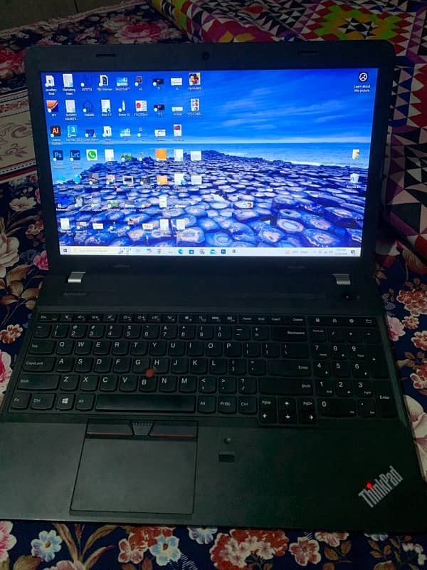 Lenovo thinkpad i5 6gen 1