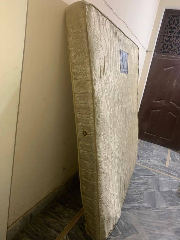 RUBY king size matress for sale 10/9 condition 4