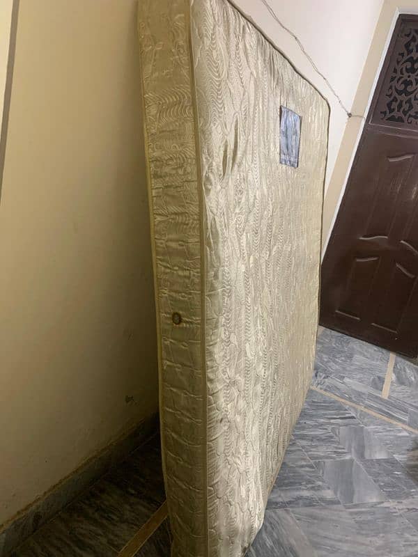 RUBY king size matress for sale 10/9 condition 5