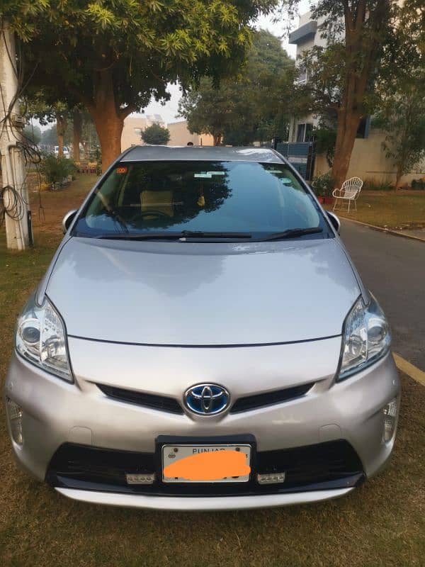 Toyota Prius 2012 Model 2016 registration 9