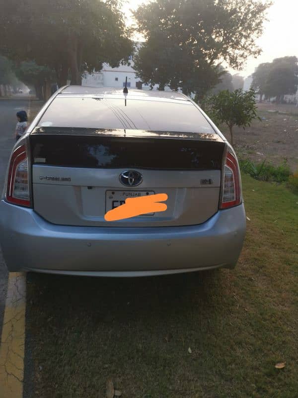 Toyota Prius 2012 Model 2016 registration 10