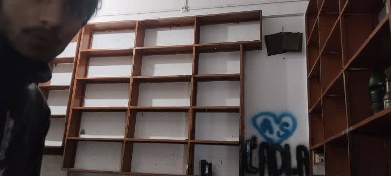 wall rack for shop 3