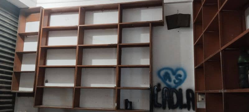 wall rack for shop 4