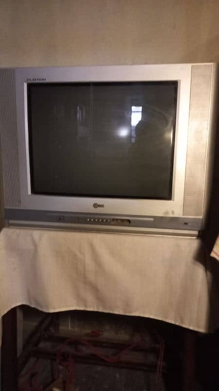 Lg tv flatron 21 inch 1