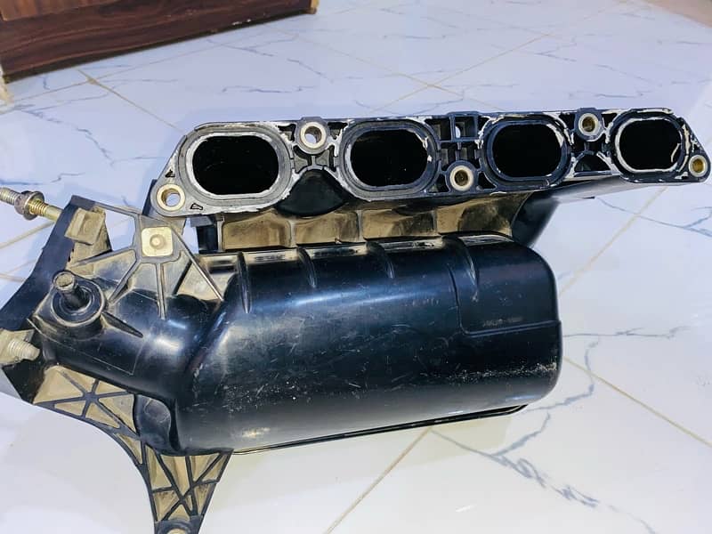 Corolla Altis Manifold Intake 1