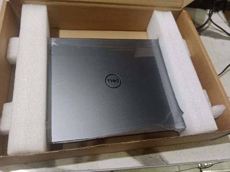 Dell Vostro 5590 2