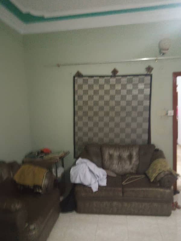 Rent portion 2bed lounch 2nd Alladin park k samne 120 yard's 4