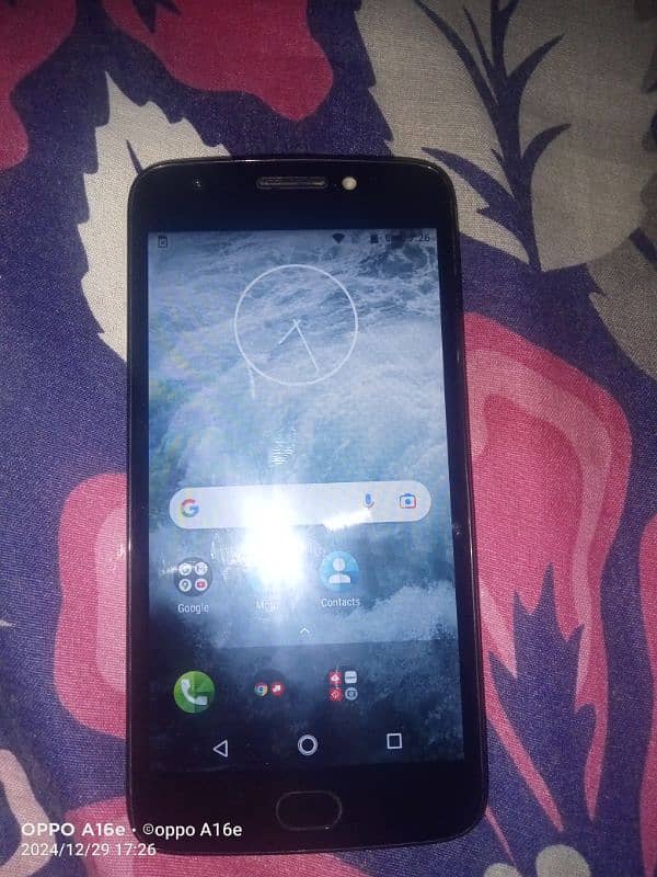 moto e4 0