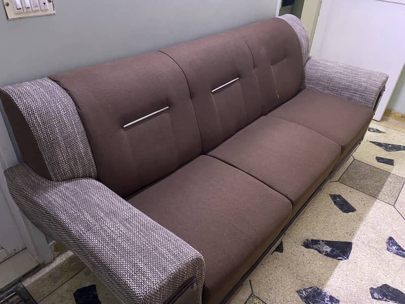 3 seater sofa 0