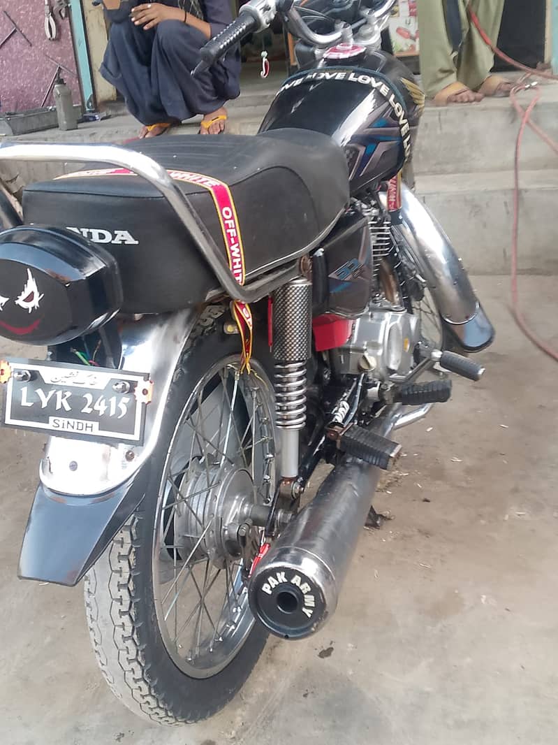 Honda CG 125 2010 7