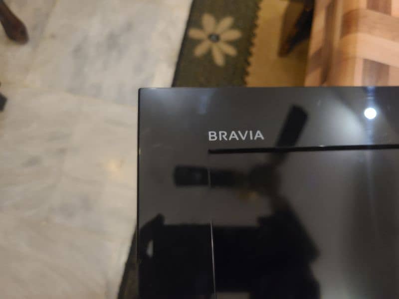 sony bravia origional 32 inch lcd 2