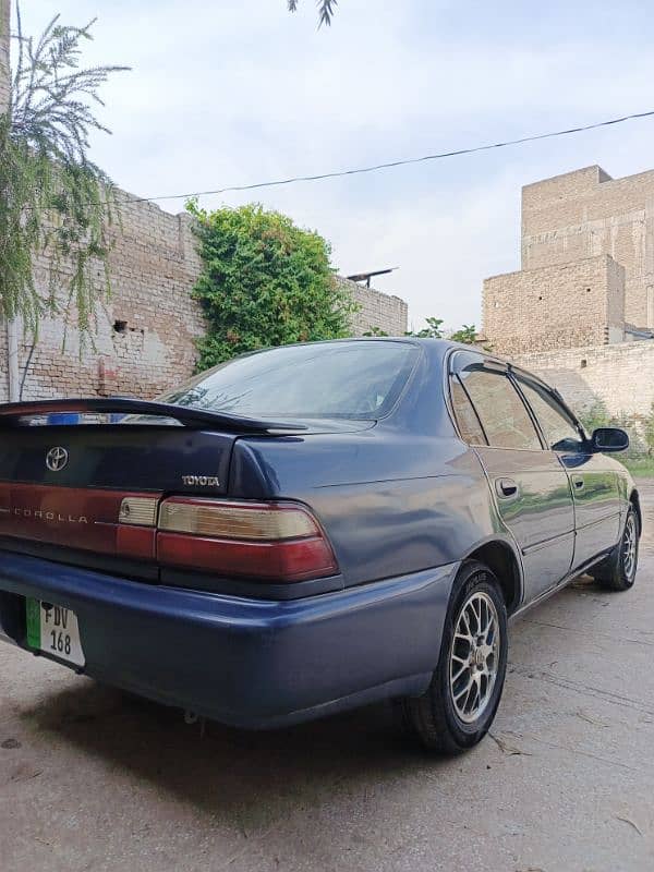 Toyota Corolla 1998 4