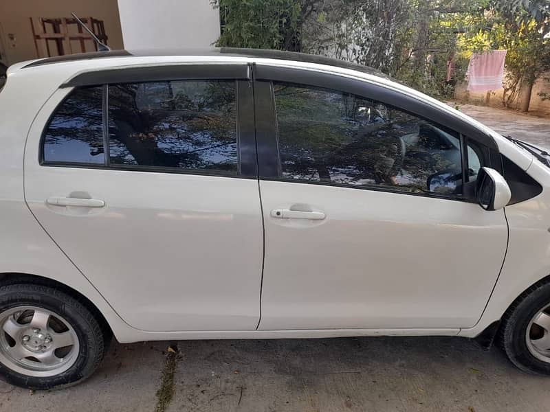 Toyota Vitz 2007 2