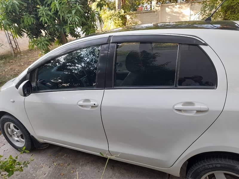 Toyota Vitz 2007 3