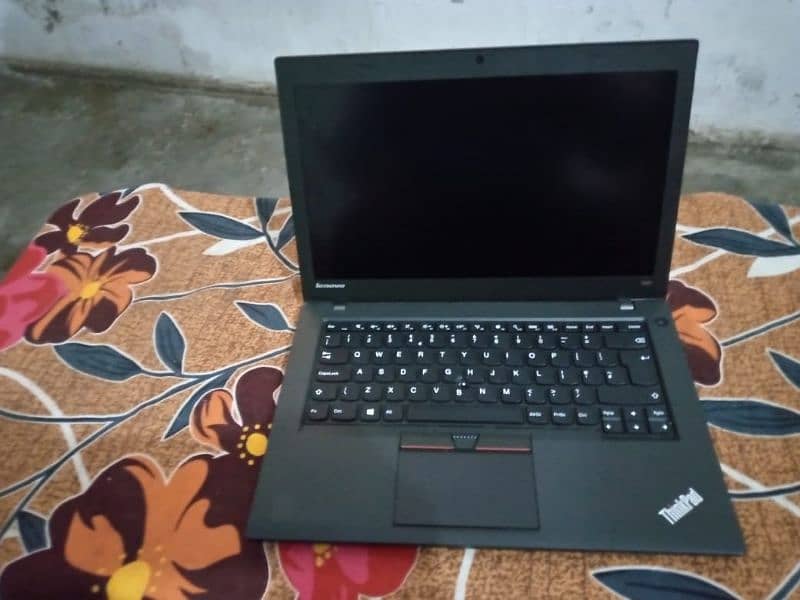 Lennovo Thinkpad T450  8gb ram 128gb ssd urgent sale 1