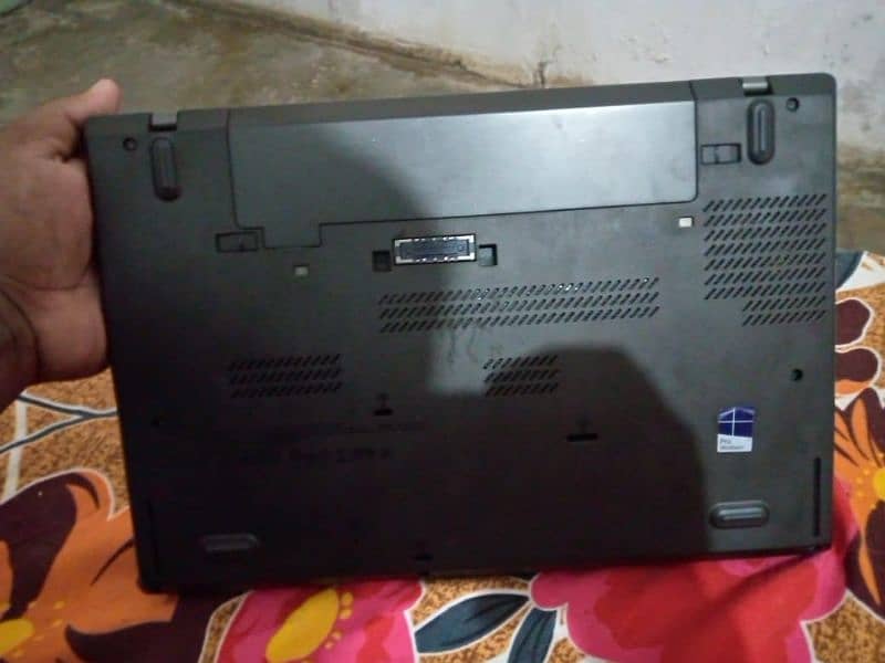 Lennovo Thinkpad T450  8gb ram 128gb ssd urgent sale 5