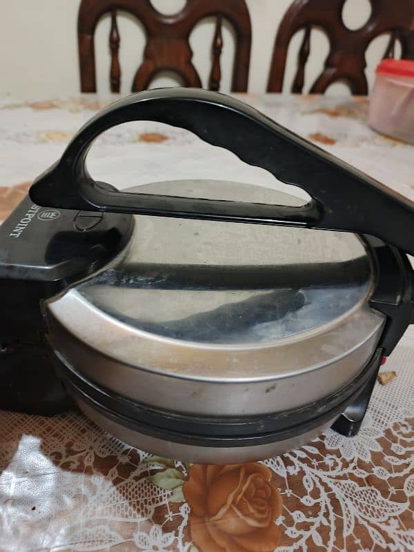 West Point roti maker 8inch 1200W WF6513 (price negotiable) 2