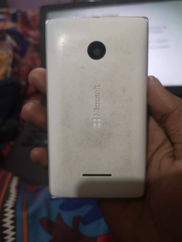 Microsoft Lumia 532 Dual Sim 2