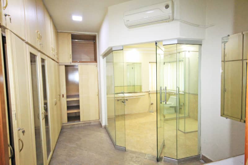 Cantt Properties offer 2 Kanal house with solar system availabel for rent in DHA phase 3 8