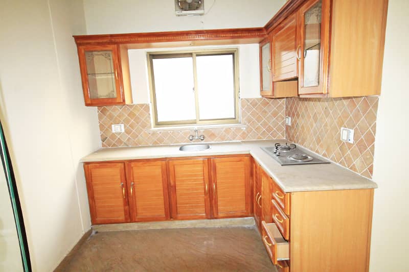 Cantt Properties offer 2 Kanal house with solar system availabel for rent in DHA phase 3 19