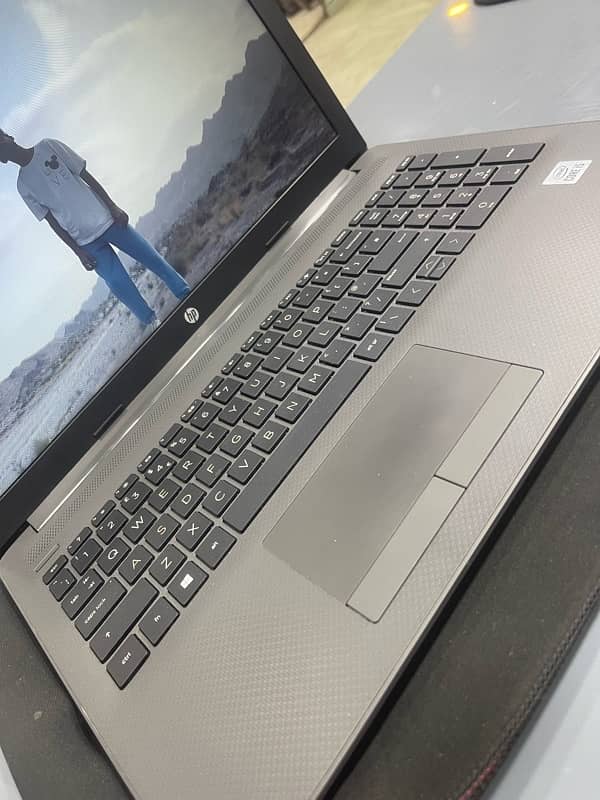 HP core i5 (10 generation ) 8/256 6