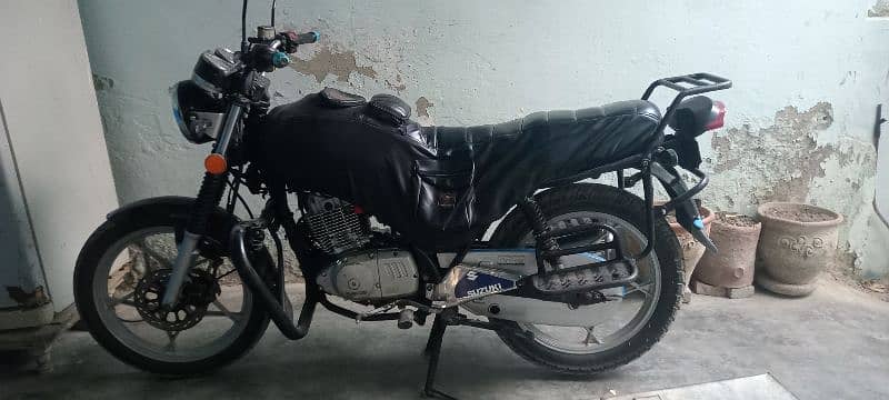 Suzuki 150 SE 2