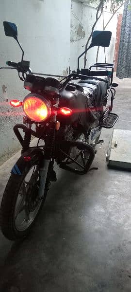 Suzuki 150 SE 4