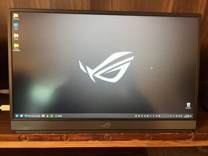 Asus XG17AHPE 17.3 inch Portable 240 Hz FHD IPS Monitor 4