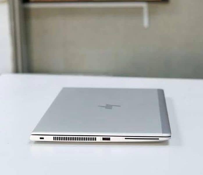 HP Elitebook 1030 G4 1