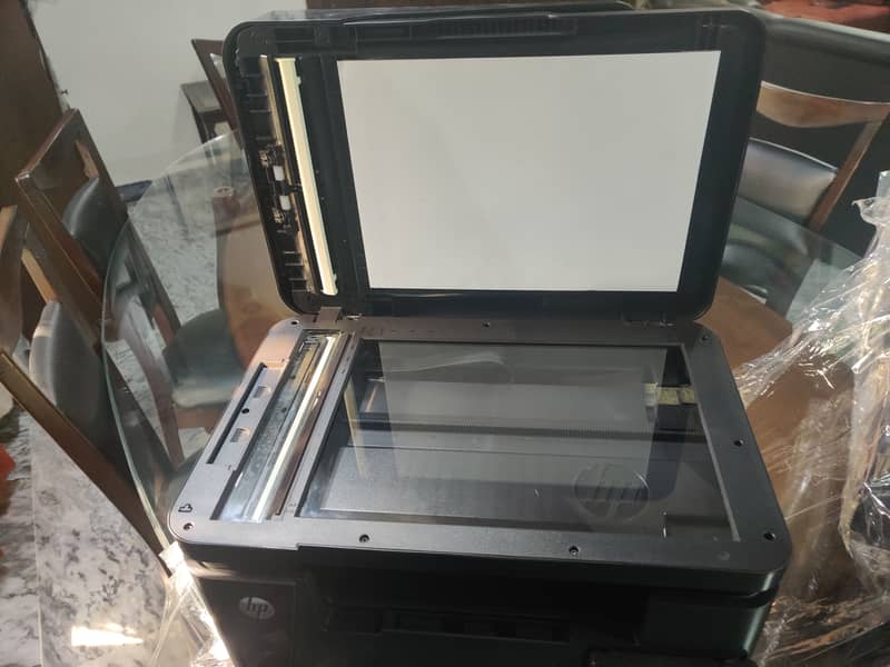 HP Printer MFP M225dn {All In One} 0