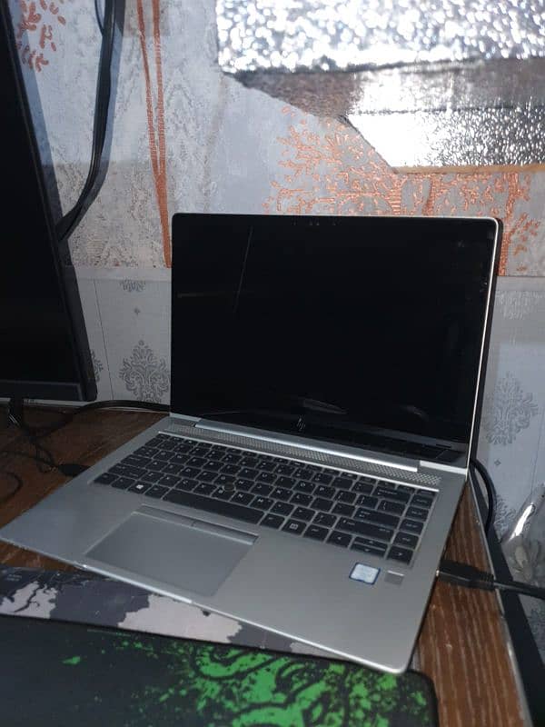 Hp elitebook 840 g5 touch i5 8th gen 1