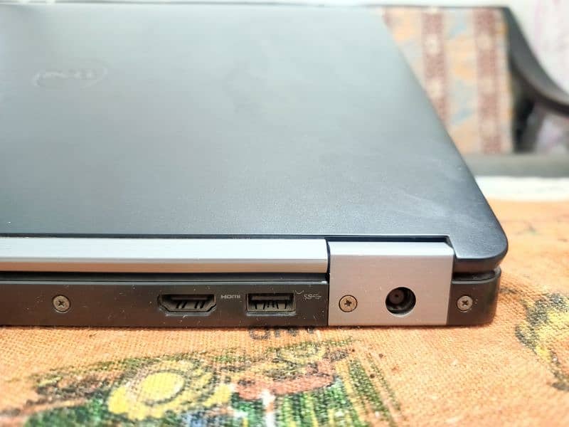 Dell Latitude E5270 - 8GB & 128GB 7