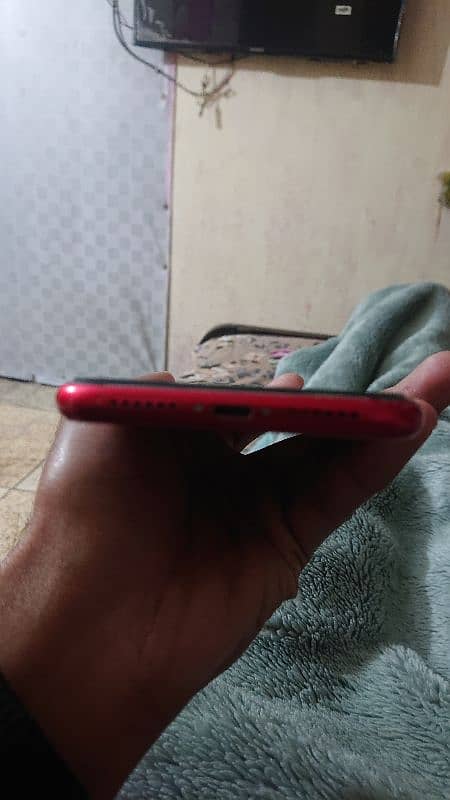 I phone 11  non pta factory unlock 10 by 10 water peak red color 5