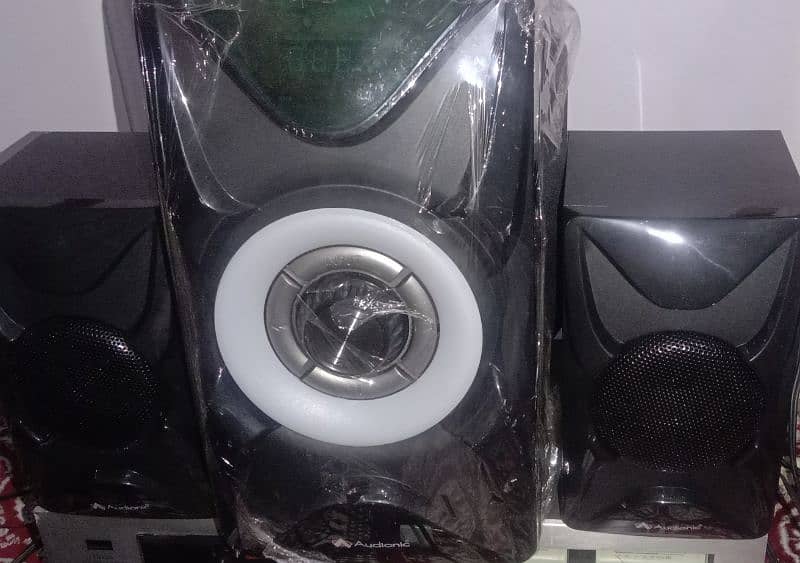 Audionic Speakers 0