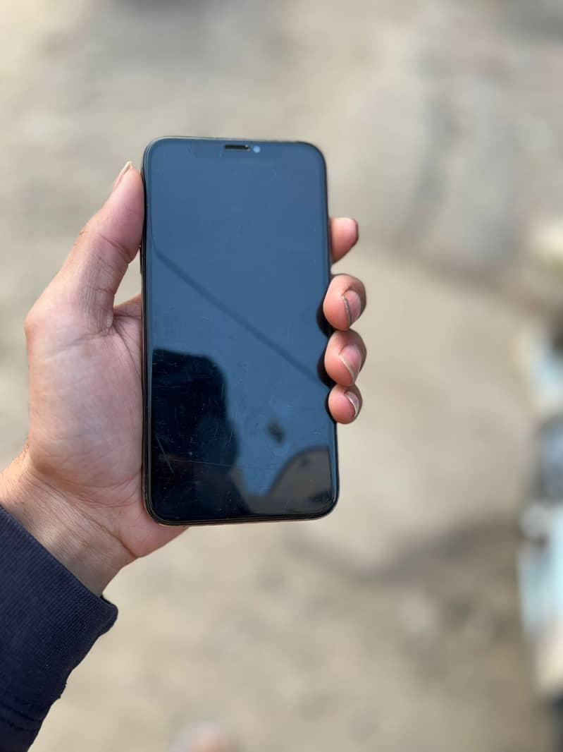 iPhone xs 3