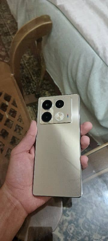 Infinix Note 40 16/256 BMW RACING SPECIAL EDITION SILVER 0