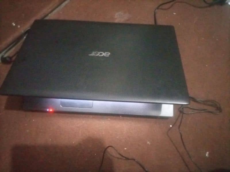 acer core i3 laptop 4 ram 250gb 1