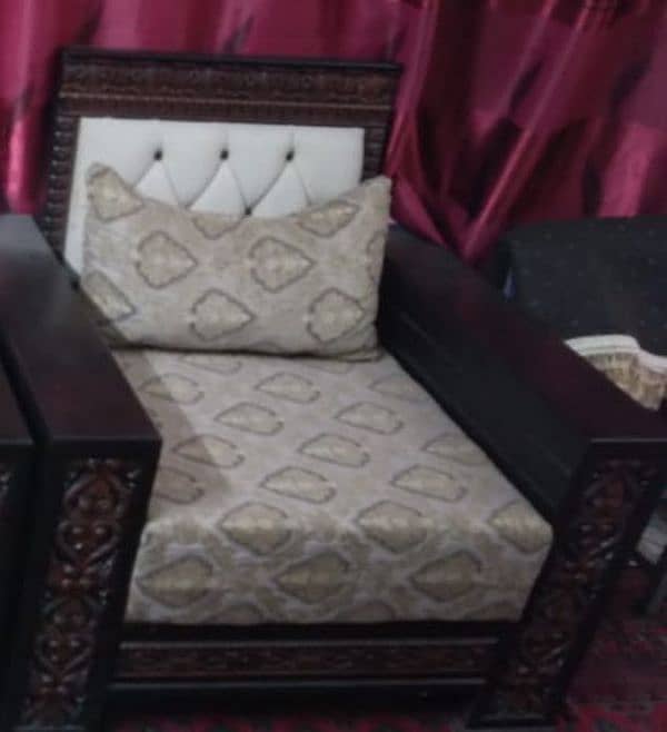 5 seater sofa set. 1