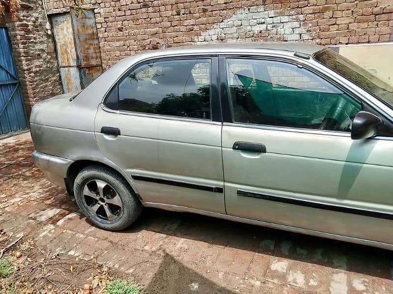 Suzuki Baleno 2004 10