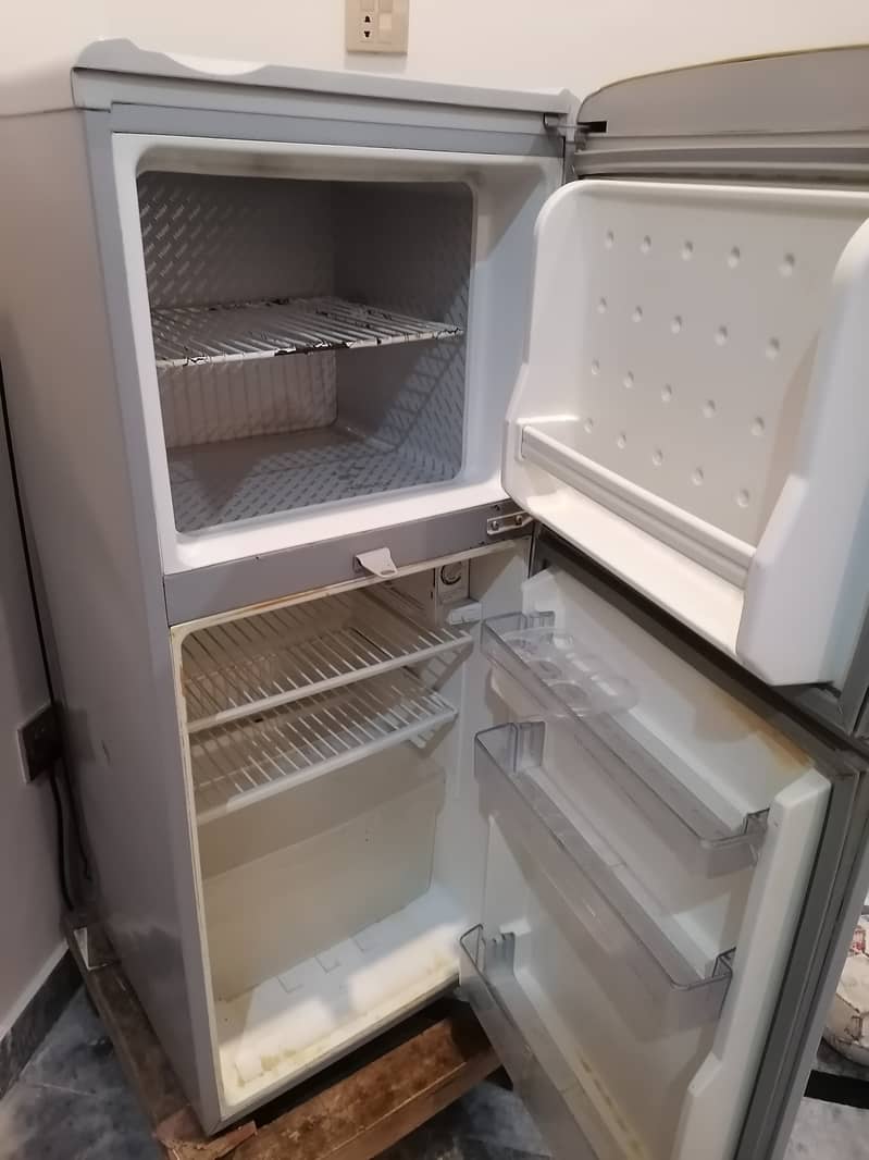 Haier Refrigerator 16 CBFT 1