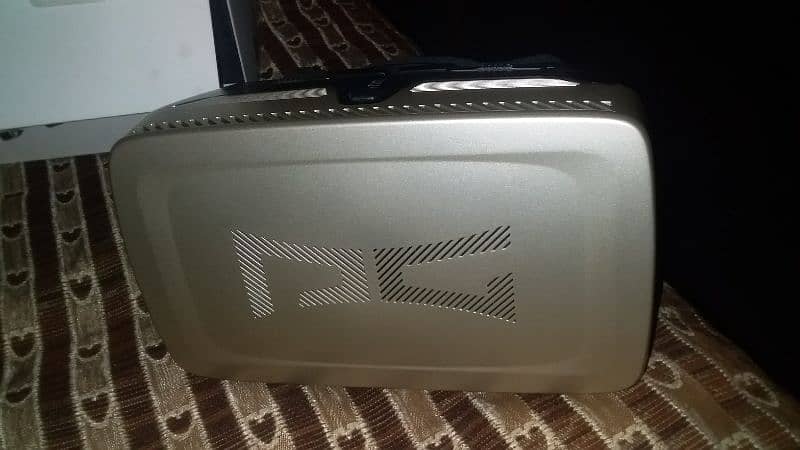 VR BOX (Playglass) 2